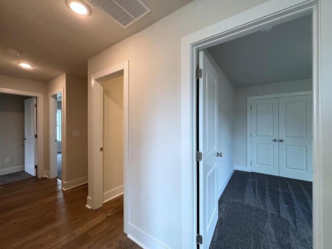 Building Photo - 4502 Highland Gate Pkwy