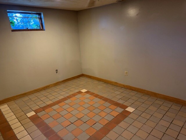 Building Photo - 1906 Pennsylvania Ave