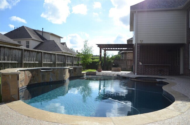 Building Photo - 17423 Hanoverian Dr