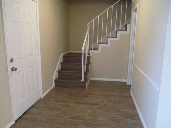 Building Photo - 5506 Deep Forest Dr