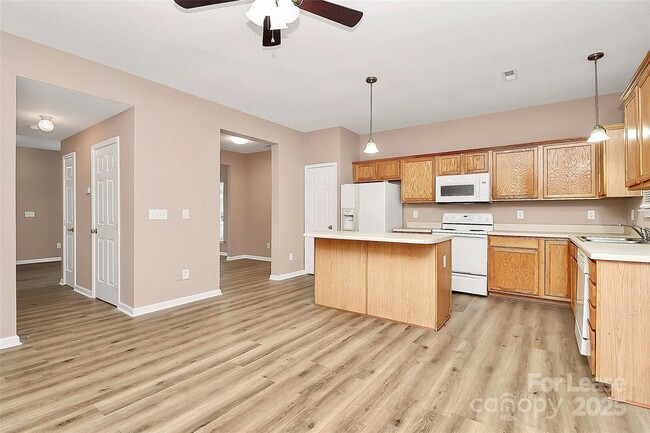 Building Photo - 12260 Jessica Pl