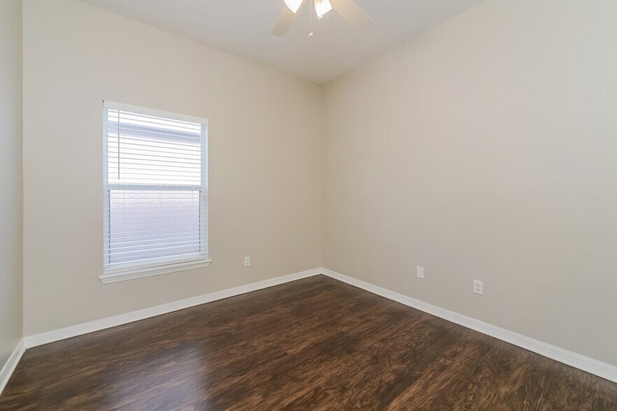 Building Photo - 4316 Creeks Run Blvd