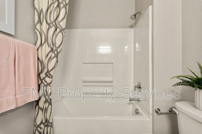 Building Photo - 4441 Rhone Walk