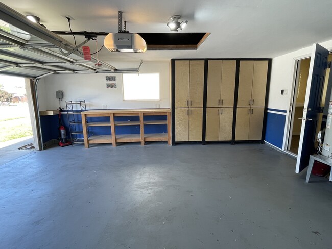 Building Photo - 1534 Oceanaire Dr