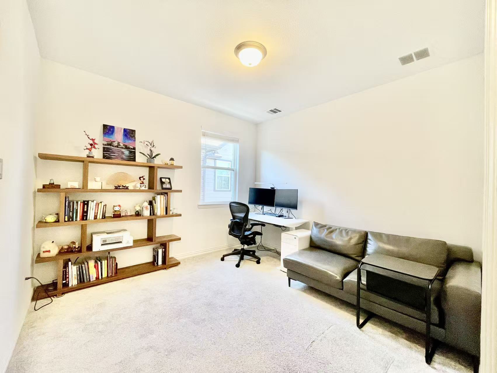 Building Photo - 8213 Bethpage Dr