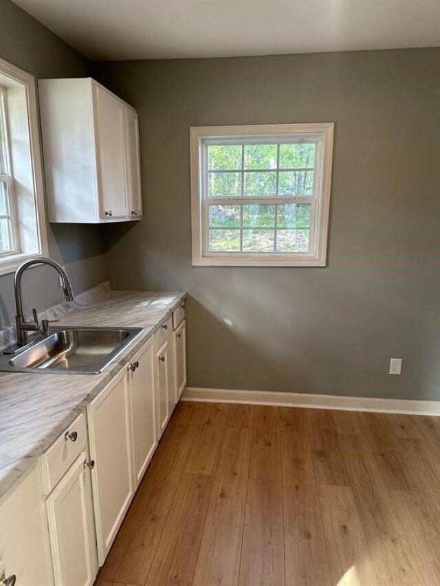 Building Photo - 686 E Alston Ave