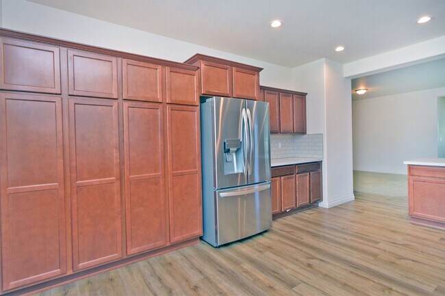 Building Photo - Cold Springs Beauty with View and RV Parking
