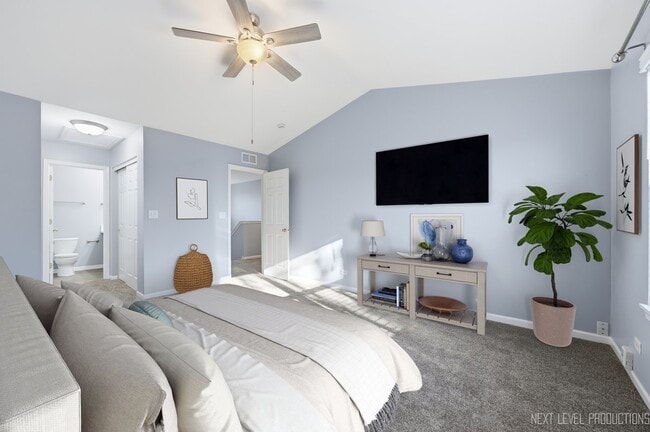 Building Photo - 472 Majestic Ln