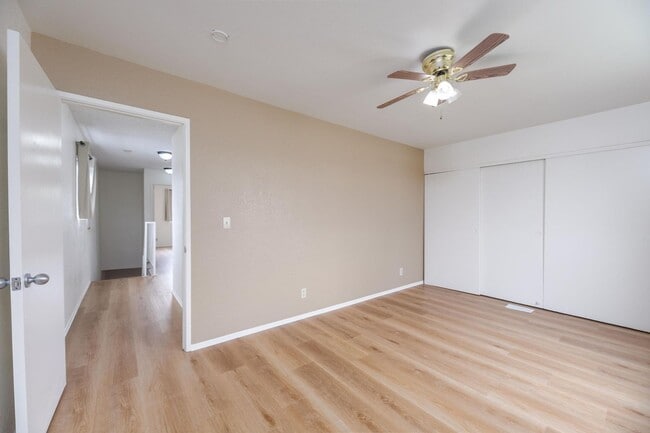 Building Photo - Charming Artesia Gem!