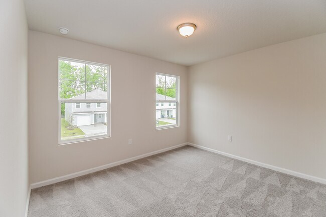 Building Photo - 45364 Red Brick Dr