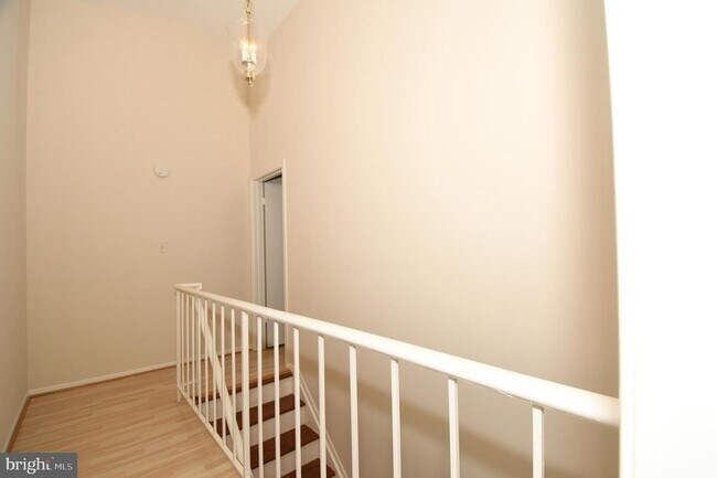 Building Photo - 21 Earth Star Pl