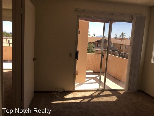 Building Photo - 4270 Highland Ave