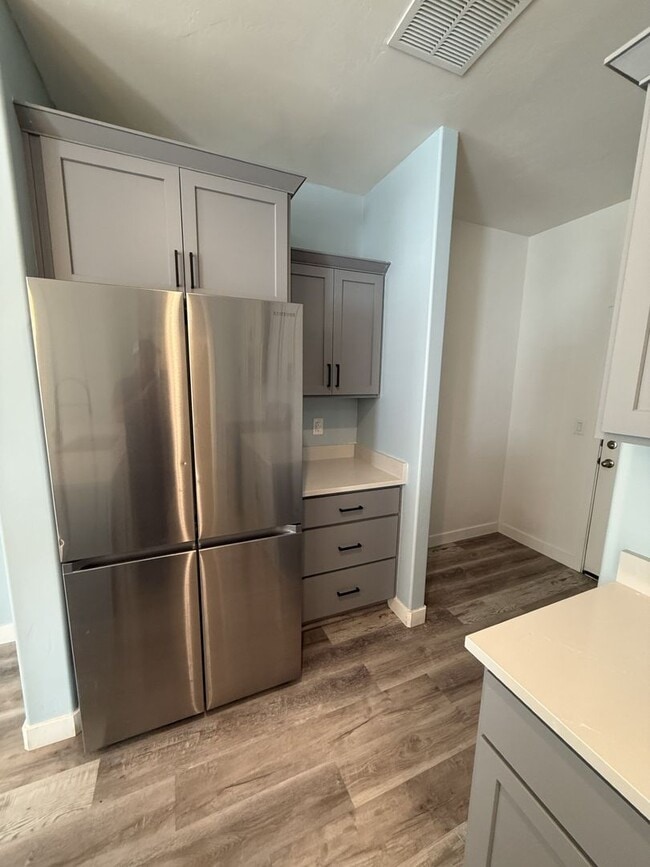 Building Photo - Beautiful Home in Spanish Fork