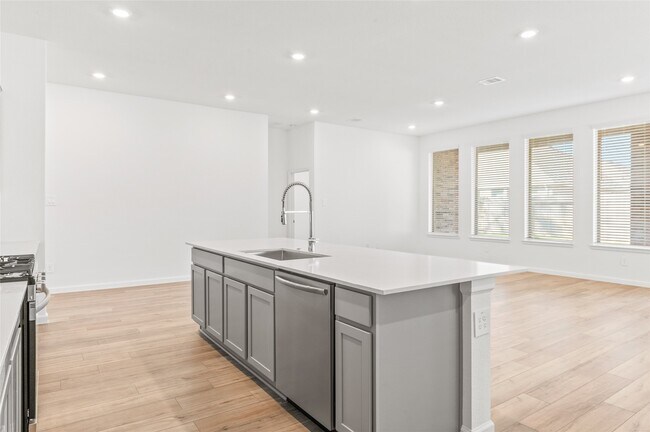 Building Photo - 18211 Saffron Sun St