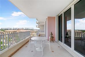 Building Photo - 789 Crandon Blvd