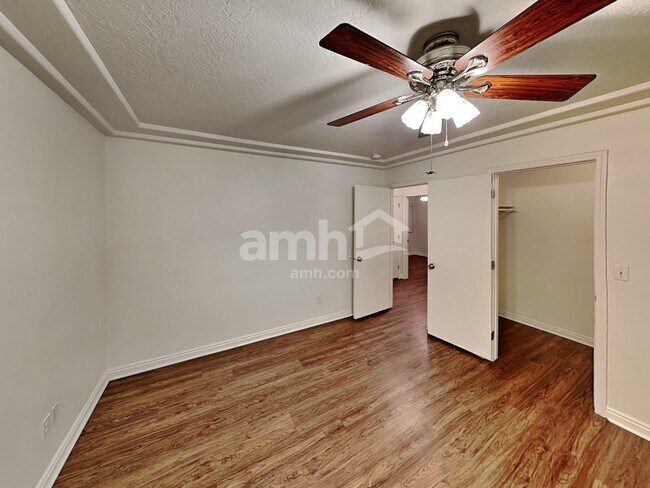 Building Photo - 11888 Aztec Rd
