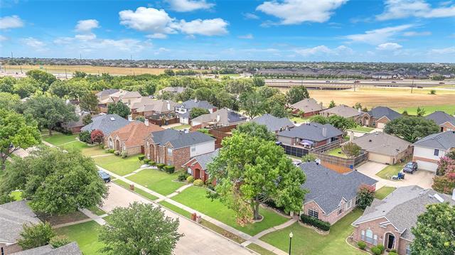 Building Photo - 10809 River Oaks Dr