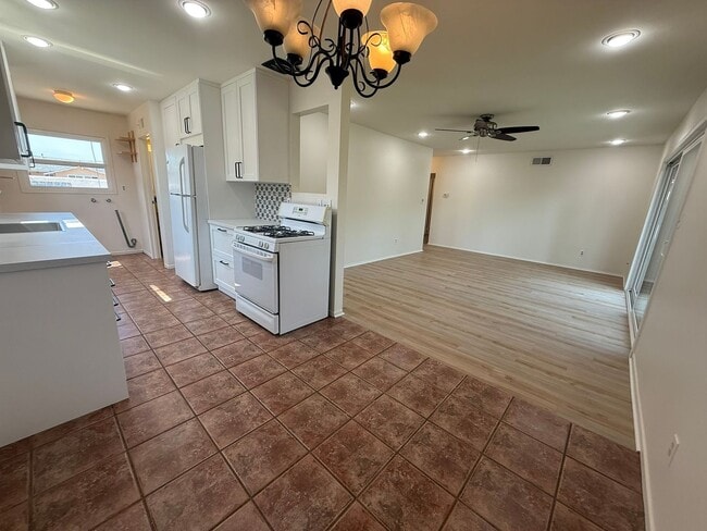 Building Photo - Charming 3BR/1.5BA Home for Rent in San Ca...