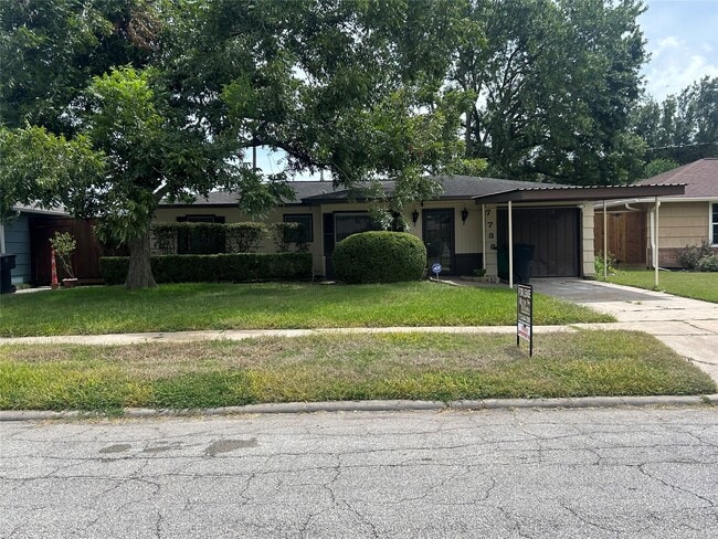 Building Photo - 7738 Dixie Dr