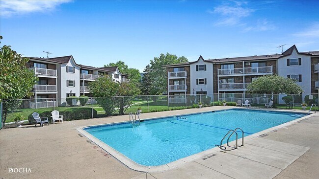 Building Photo - 133 N Gregory St