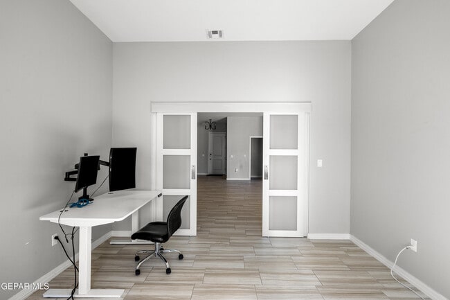 Building Photo - 13636 Glen Vista Ln