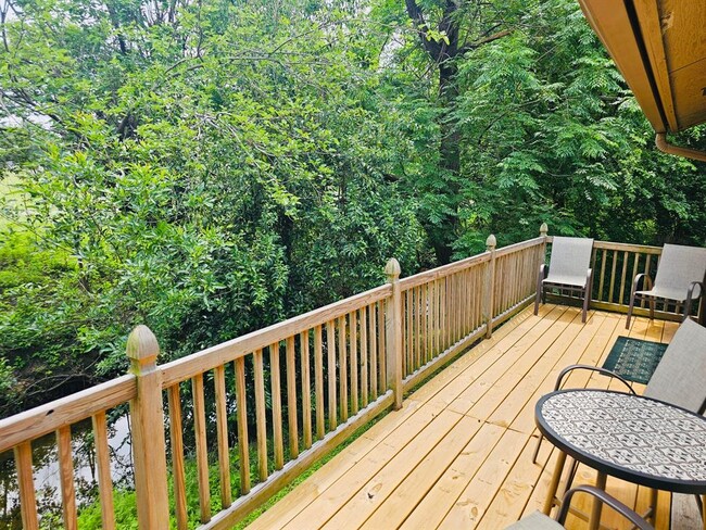 Building Photo - 5107 Leralynn St