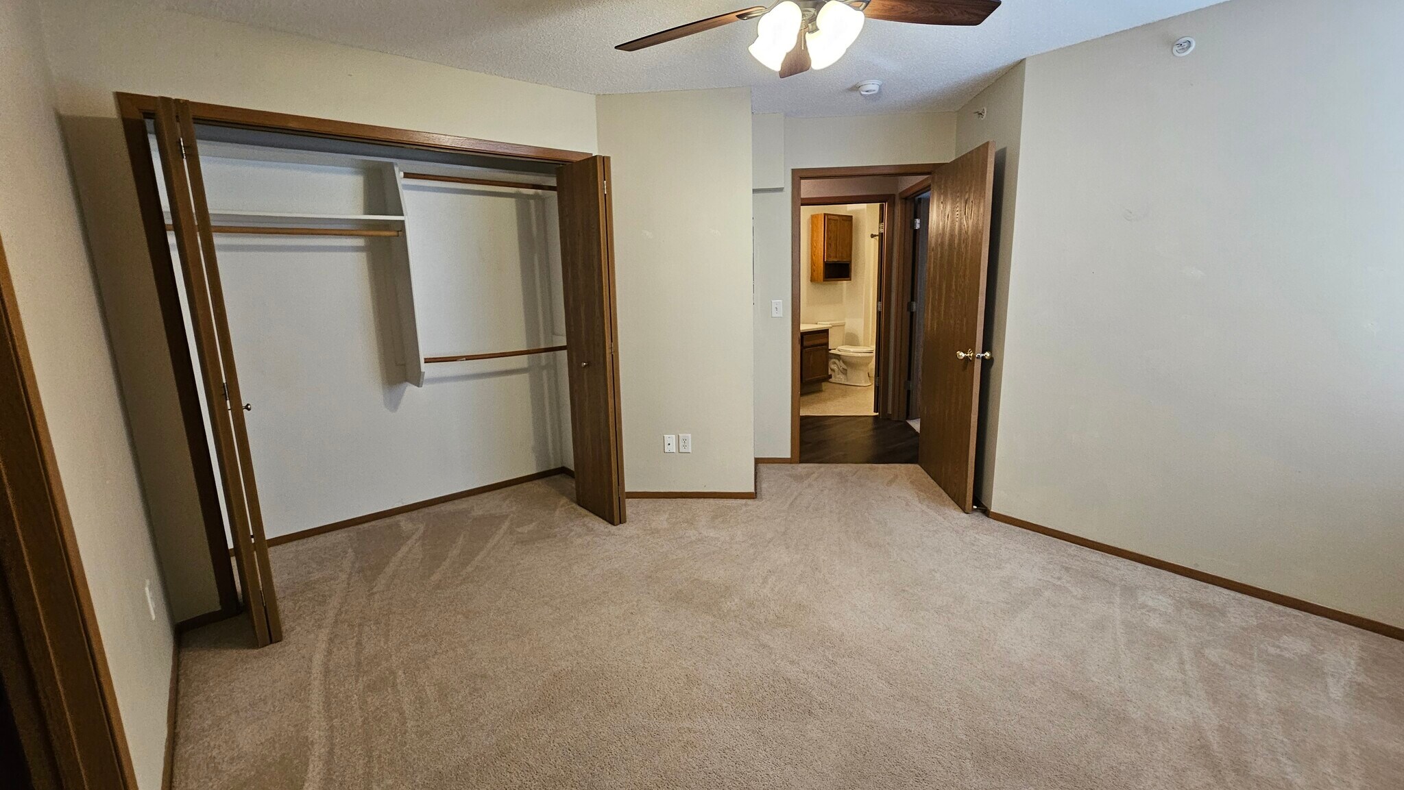 Building Photo - 605 Kimberlite St