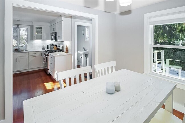 Building Photo - 1 Conrad Ct