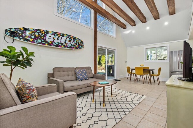 Building Photo - 50 Briar Rd