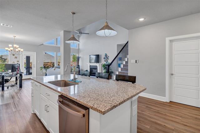 Building Photo - 7500 Foxgrass Pl