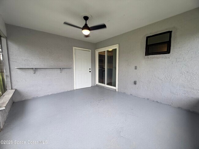 Building Photo - 306 Palm Ave