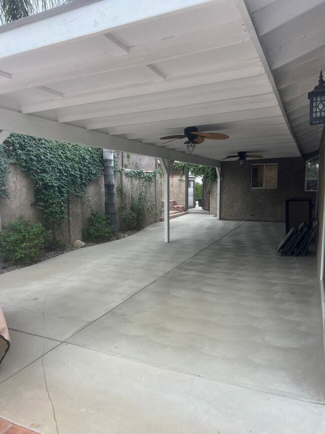 Building Photo - 3 bed, 2 Bath North Hills Pool Home with RV Access