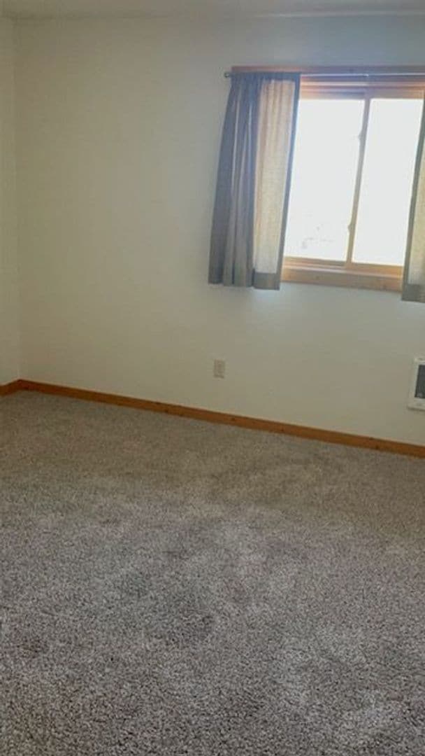 Building Photo - Modern two bedroom Condo Downtown