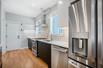Primary Photo - 27 Linden St