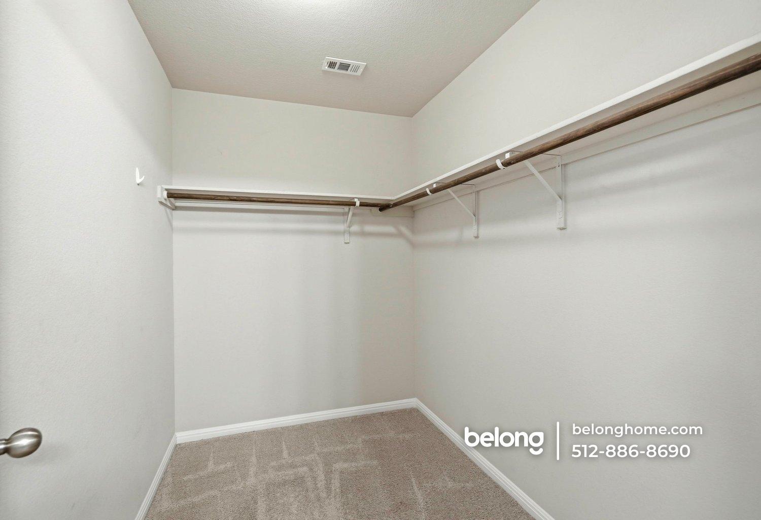 Building Photo - 516 E Slaughter Ln
