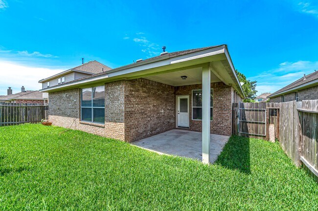 Building Photo - 19807 Heron Shadow Ct