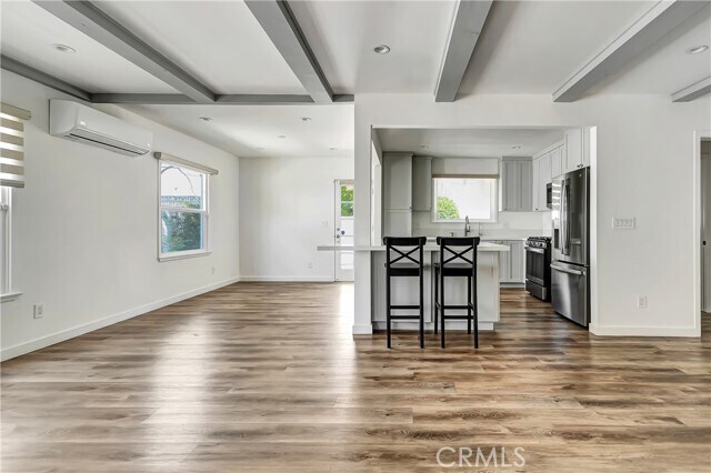 Building Photo - 5840 Coldwater Canyon Ave