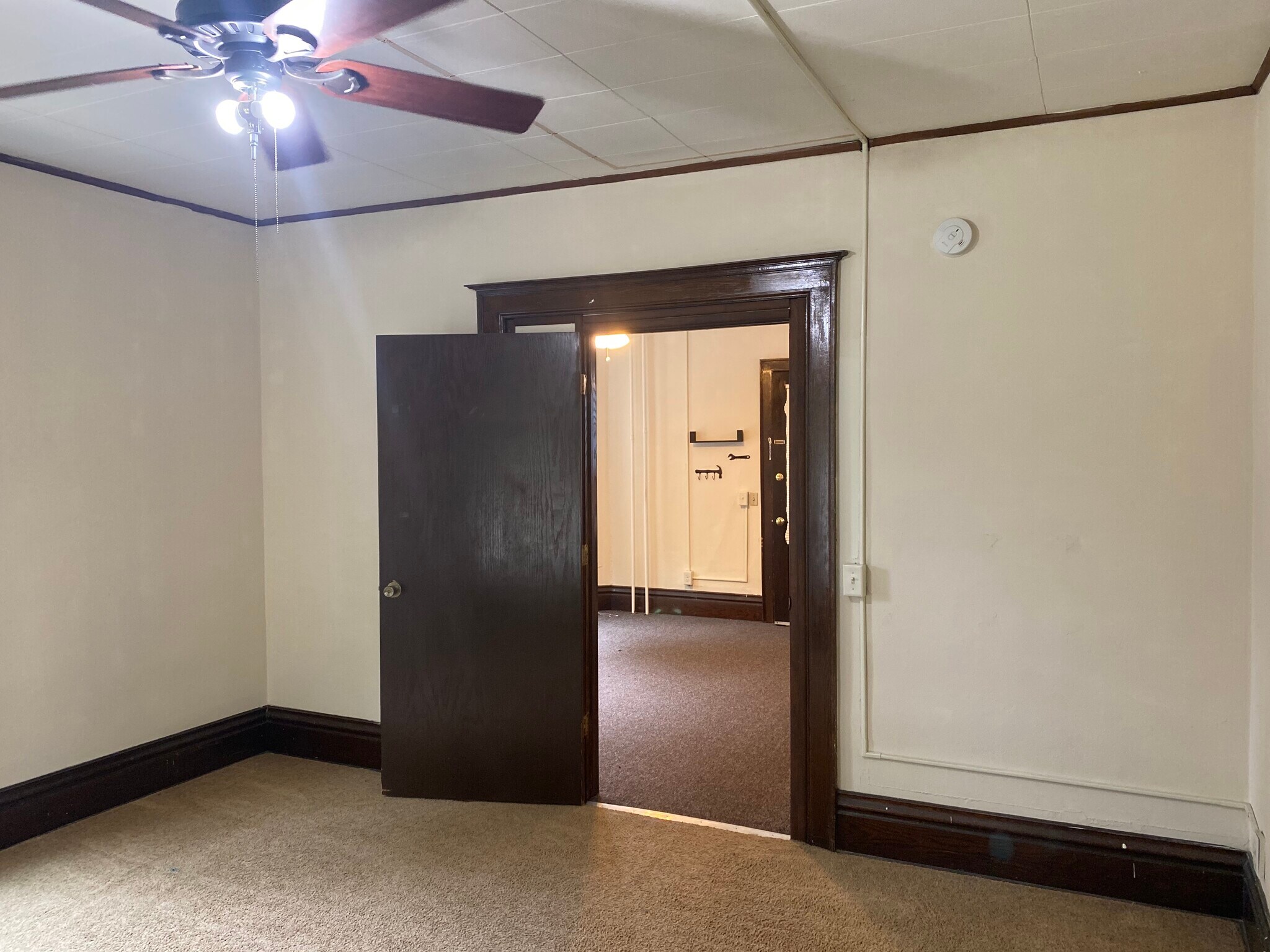 Building Photo - 112 S Mills St