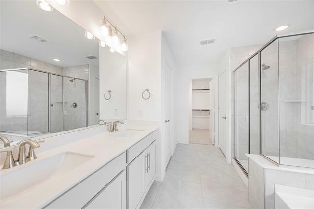 Building Photo - 345 Willowmore Dr