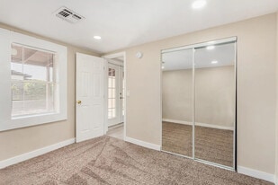 Building Photo - 1983 E Don Carlos Ave