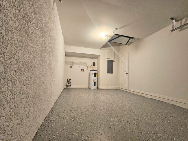 Building Photo - Charming 3-Bedroom Home in Convenient Lehi...