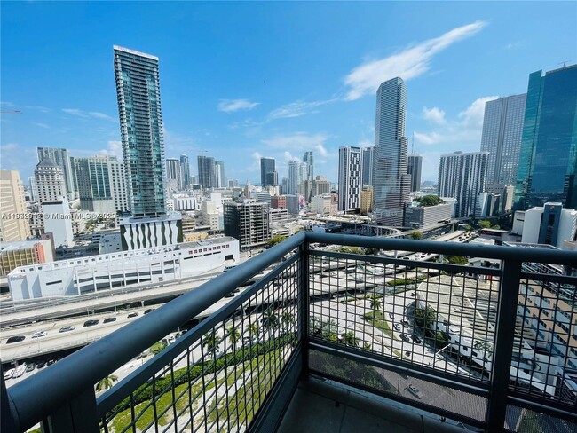 Primary Photo - 350 S Miami Ave