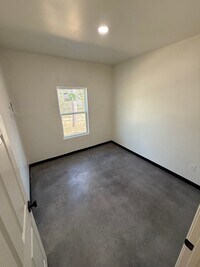 Building Photo - 188 Summit