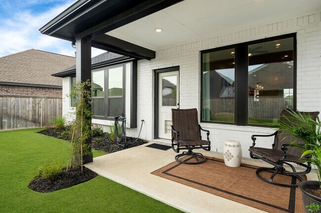Building Photo - 21131 Austin Chalk Dr