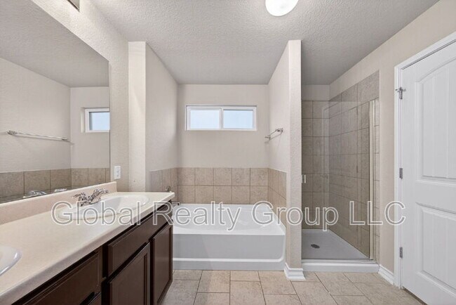 Building Photo - 8710 Fischer Falls