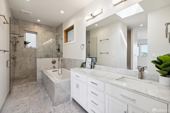 Building Photo - 316 Humboldt Rd