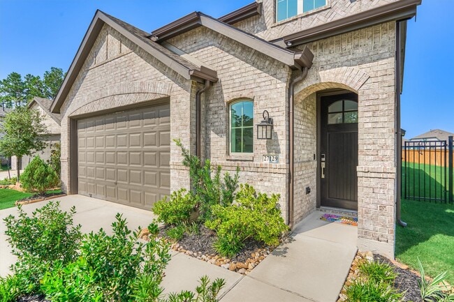 Building Photo - 27129 Ivorywood Dr