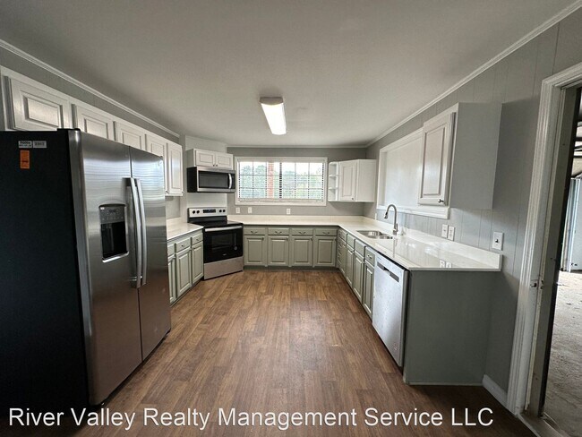 Building Photo - 4 br, 2 bath House - 1224 E Aspen Lane