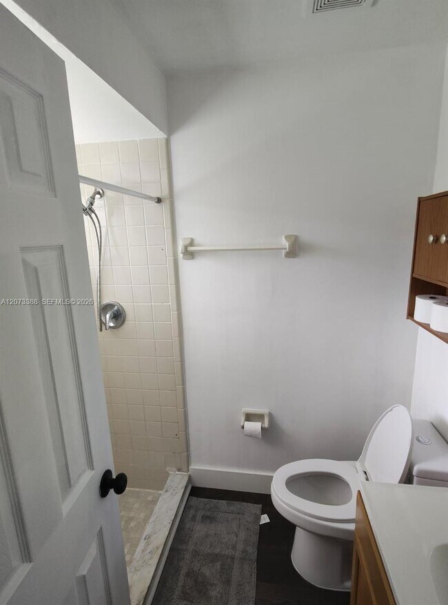 Building Photo - 9952 Burl Way