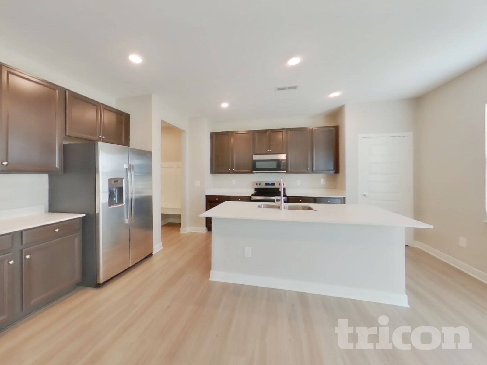 Building Photo - 1303 Eton Wy